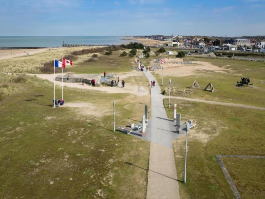 Maisonnette du bonheur Courseulles-sur-Mer Eksteriør billede